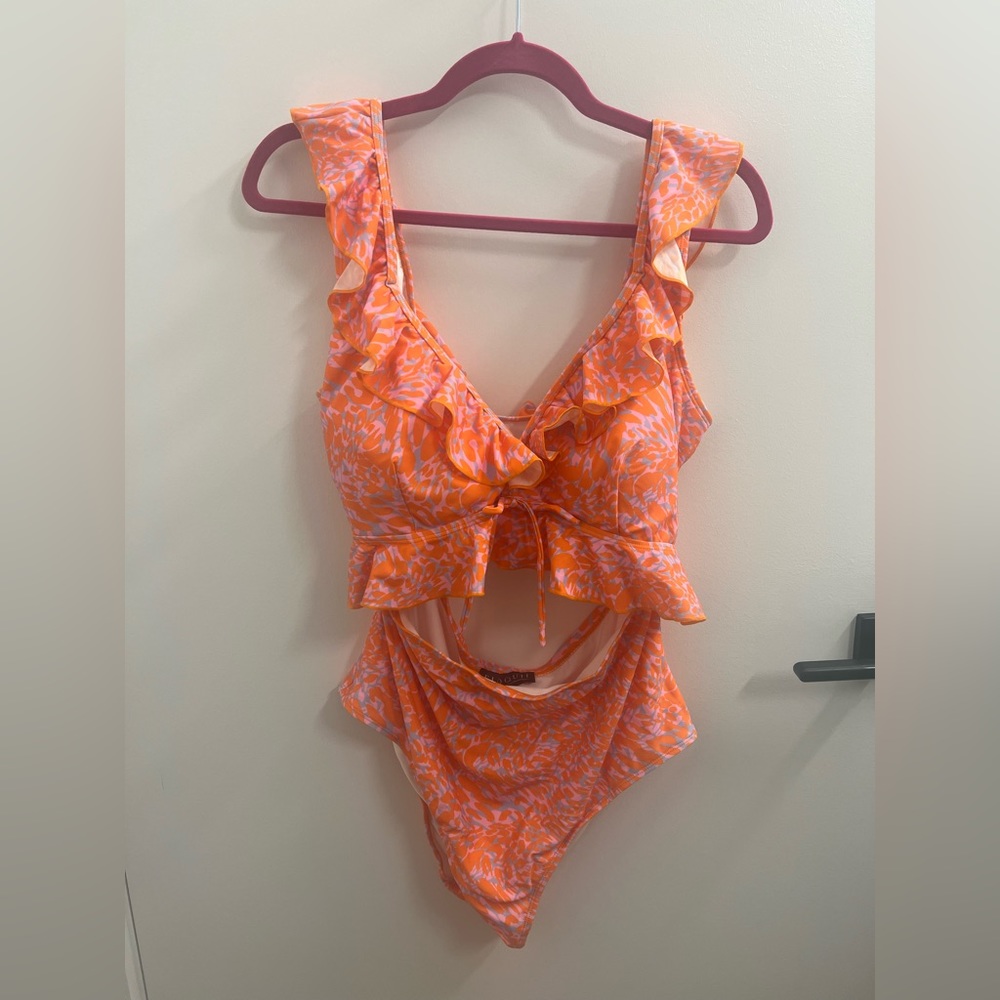One piece swimsuit from ELOQUII, never worn!
